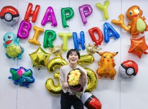 Chiaki Horan Instagram - _
35回目の9月28日を迎えて、たくさんの方々がお祝いしてくださいました🎂🩶

歳を重ねるごとに幸せな人生をもらったなと実感します。こんな幸せで大丈夫だろうかと思うくらい幸せです。大丈夫なんですけど。笑

どの現場も、どの出会いも、私にとって大切な宝物です。

既にたくさんワガママ言っている気がしますが、ある人が「ワガママに自由に好きなことだけして生きて良い」と言ってくれたので、残りの30代、その通りに生きていこうと思います🎶💃🕺🎶

そして、いつも支えてくださる皆さん。お祝いコメント全部読みました☺️ありがとうございます🙏💖

そしてこれからもどうぞよろしくお願い致します㊗️🙏