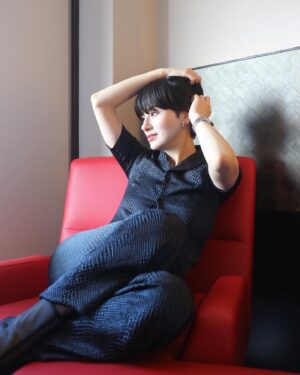 Chiaki Horan Instagram - _
『VOGUE JAPAN』のカバンの中身を紹介する企画に参加しています👜❤️

プロフィールのリンクから見てね👀❤️