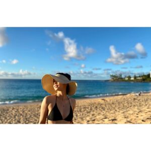 Chikako Fukuyama Instagram - I’m just thinking about…. 🌴

#throwbackthursday 
今更ハワイでの楽しかった思い出たち❤︎
いつ帰ってもホーム🙏🏼
イルカさんの声が最高だから聞いて欲しい！