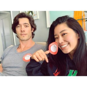 Chikako Fukuyama Instagram - Since the coronavirus hit the United States, @americanredcross has seen a substantial decrease in blood donations. Unfortunately I was not eligible because my weight does not fulfill their requirement, @mattwilliamknowles does! Thanks for coming with me, but he was happy because he could have  @cheezit afterward. 😆 and I’m glad he is able to save some lives! 
今出来ることはなんだろう。コロナウィルスの影響でアメリカでは急激に献血する方々が減っています。残念ながら私は体重が献血基準に満たしておらず献血することが出来ませんでした。1人でも多くの人の命が助かります様に。皆さんの健康と安全を祈ります🙏🏼
. 
#imakeadifference #献血