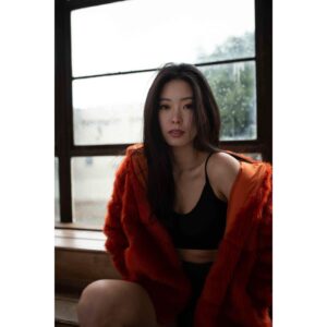Chikako Fukuyama Instagram - It’s been a while Instagram 👋I’m still here. :) 
すごく久しぶりに更新してみる。私まだ生きてます😆
日本の桜が見たいなあ。LAは寒かったり暑かったり気温が読めない。
.
#rainydayvibes