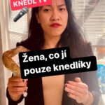 Chila Ta Thuy Instagram - Přinášíme vám opět novou reportáž Knedl TV, tentokrát o 57leté Zdeně Moučné, která již 22 let nejí nic jiného než knedlíky. Omlouváme se za chyby v titulkách, kvůli snižování rozpočtu je musel dělat náš grafik. #knedltv