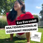 Chila Ta Thuy Instagram - Rozmohl se nám v poslední době takový ezo nešvar, kdy “influenceři” své programy prodávají pod spirituální rouškou, aby vám nemuseli dávat žádné hmotné důkazy o tom, že jejich suplementy/detoxy/kúry/programy fungují. Tradičně vám v rámci tohoto balíčku nabízejí kromě pozitivního myšlení i finanční nezávislost. 😅 Někdy nás až fascinuje, co lidé, kteří mají obrovské dosahy, nabízí svým followerům. Jen pro jistotu, nemáme absolutně nic proti spiritualitě a rozhodně nejsme suchaři, kteří ke všemu potřebují vědecké důkazy. Je důležitý pečovat o svoje mentální zdraví a třeba v takovou karmu určitě věříme. 😀 Jen nás dráždí, když ji lidé monetizují a schovávají za ní multilevel marketing. @institutmodernivyzivy #spetkachili #institutmodernivyzivy #ezo #ezoeva