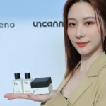Chin-Lan Chang Instagram - @menomeno_official @go.uncanny menomeno在忠泰快閃啦🖤很喜歡這次藝文的模式✨ 這次的概念店主題：『 Each of us is a planet. − 每個人都是一顆星球』🪐 我一直覺得～每個人其實都像一顆星球，星球有自己的特色跟運行的軌道，星球不羨慕別人、也不需要跟別人比較、展現個人獨特、有自己的速度、不管星球跟星球軌跡的結合或是分離，其實也都是宇宙的日常，「個人獨特」一直也是menomeno想要表達的。 也呼應展覽中《逃離》、《孤獨相伴》兩大主題，展現⼈類⼼理孤獨卻又相互依存的關係，連結menomeno『self care』自我關愛的理念價值✨ 為了帶大家《逃離》，現場有為了這次展覽特別製作的限量「太空旅行銀色小包」，超可愛😍而且是太空衣一樣的泰維克材質。也讓大家有《孤獨相伴》的感受，站在指定位子拍照，可以拍到6個自己喔！（歡迎來PK看誰比我多🤣） 除了主題概念店之外，也歡迎大家可以去現場看 《文明：當代生活啟示錄》攝影展🩶 這是全球巡迴7座城市、吸引超過27萬人次觀賞的《文明：當代生活啟示錄》國際巡迴藝術展✨ - m̄enom̄eno期間限定概念店 x 明日製作所 地點｜忠泰樂生活3F Uncanny衛星展區 (台北市中山區樂群三路200號3F) 展期｜2024.5.18(六)-2024.06.30(日) 時間｜11:00-21:30 #menomeno #明日製作所 #uncanny #忠泰樂生活