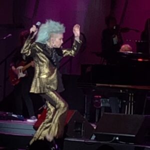 China Chow Instagram - #🦄
@cyndilauper