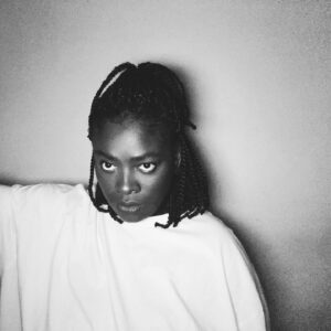 Chinenye Ezeudu Instagram - Cause I’m a beautiful wreck
A colourful mess...but I’m funny 🥰 -‘Honey’ Kehlani