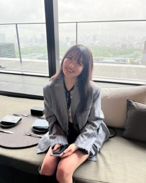 Chisaki Morito Instagram - 楽しかった時間〜💫
　
　
　
#話とまらない 
#話まとまらない 
#話足りない 
#雨で前髪やられた 
#ウェーブも消えた
#気にしない気にしない 
#ちさきふく 
#手に持ってるのはスープ