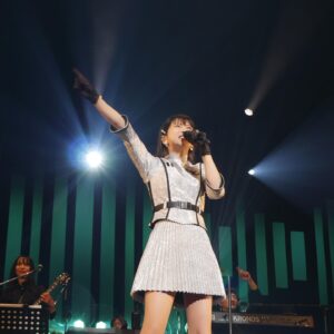 Chisato Moritaka Instagram - ⁡
2024「今度はモアベターよ！」
2月25日　山形 シェルターなんようホール（南陽市文化会館）　終了しました！
 
木の香りと温かさを感じる空間で
コンサートができて新鮮な気持ちでした。
 
山形では観光もしましたよー。
たくさん歩いてたくさん食べて充実しました！
 
今日は17才の衣装を着たミニ森高もいて
とっても可愛かったです！
 
南陽の皆さん盛り上がってくれてありがとうございました。
今度は赤湯温泉に入りに来まーす！
 
次は3月9日　佐賀　鳥栖市民文化会館　です。
 
#chisatomoritaka
#森高千里
#今度はモアベターよ
#山形県南陽市
#シェルターなんようホール
#南陽市文化会館
#龍上海 の「#赤湯からみそラーメン」
#田中屋 の「#あんびん」
#おやつ屋さん の「#どんどん焼き」
#三和缶詰株式会社 の「#やまがたパインサイダー」
#菓子処六味庵 の「#ちびかり」「#パフェどら」
#山形プリン の「#プリン」
#菓子工房白いくも の「#貞助の生どら」
#まりや菓子店 の「#ポンポコ」
#萬菊屋 の「#NANJOdaBE(#なんじょだべ)」
#道の駅やまがた蔵王
#ぐっと山形
#玉こんにゃく
ゆーなびからころ館
あっこポッポ湯