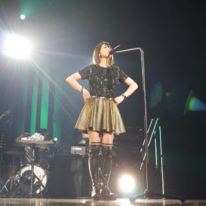 Chisato Moritaka Instagram - ⁡
2024「今度はモアベターよ！」
2月11日　鹿児島 宝山ホール　終了しました！
 
約4年ぶりの鹿児島でのコンサート。
皆さんいかがでしたか？
 
初めて来てくださった方も多かったみたいですが
どんどん皆さんが笑顔になって
盛り上がっていく姿を見られて嬉しかったです！
 
かごんまの皆さんありがとうございました～！
 
次は2月23日　青森　八戸市公会堂　です。
 
#chisatomoritaka
#森高千里
#今度はモアベターよ
#鹿児島県鹿児島市
#宝山ホール
#山形屋 の「#焼きそば」
#黒かつ亭 の「#黒ぶた侍」
#山福製菓 の「#かごしまスイートポテトン」
#吉之助キッチン の「#8種の彩りフレーバーさつまあげ」
#薩摩菓子処とらや の「#タルトじゃっど」
#白熊菓琲 #shirokumacafe の「#両棒餅(#ぢゃんぼもち)」
#キンコー醤油 の「#黒豚みそ」
#薩摩蒸気屋 の「#かすたどん」