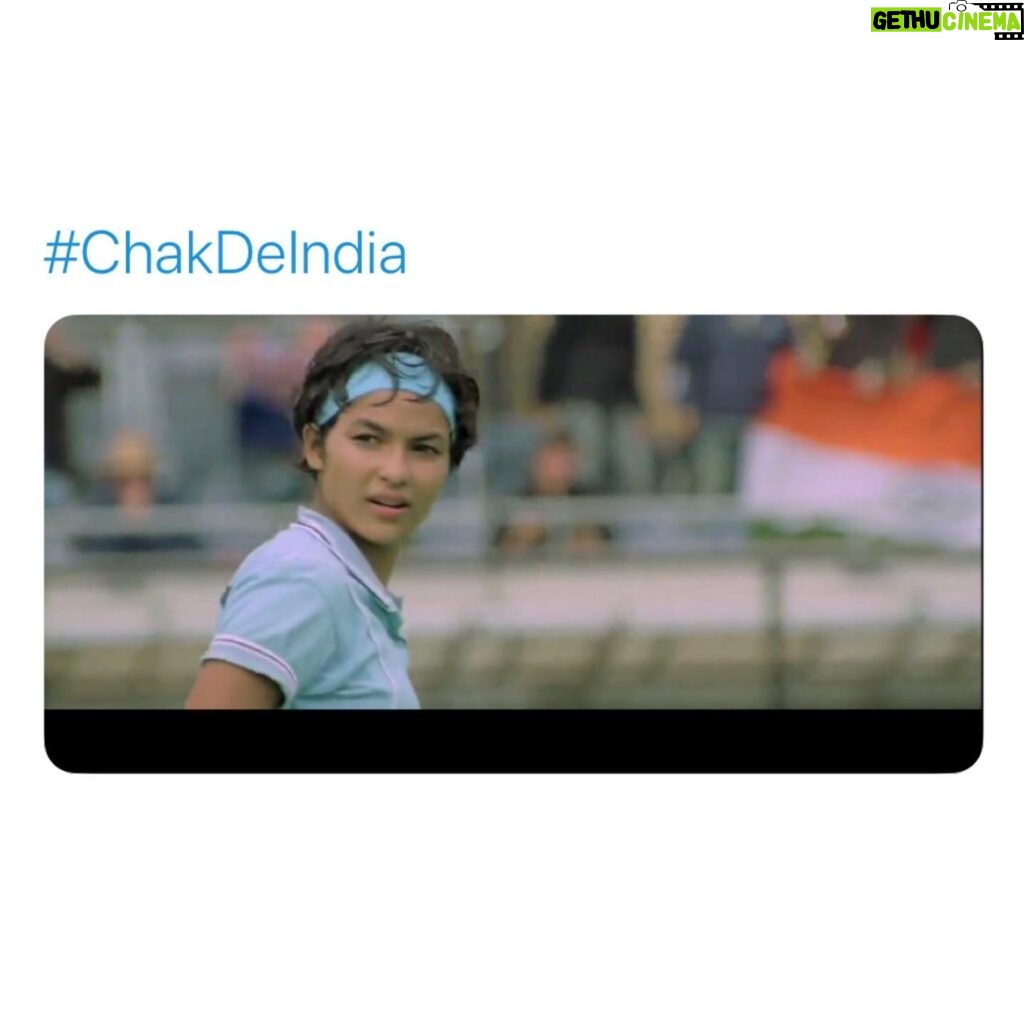 Chitrashi Rawat Instagram - #13yearsofchakdeindia 🇮🇳 Thankyou all for your immense love & support over the years. And to my girls they’re my 💓 . . . Share your fav dialogue or memory what the film meant to you guys.. I would love to know 🤗 . . . #chakdeindia #chakdegirls #india #hindicinema #patriotic #chakde #chitrashirawat #komalchautala #iconicmovie #chakdeversary