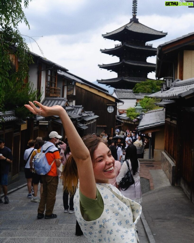 Chloé Hayden Instagram - Hey siri play Kyoto by Phoebe Bridgers