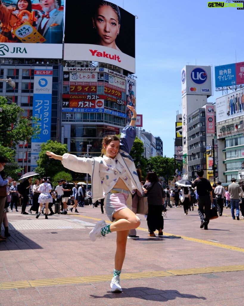 Chloé Hayden Instagram - T-shirt caption on slide 1 is exactly how I’m feeling after our first week in Tokyo 🥺