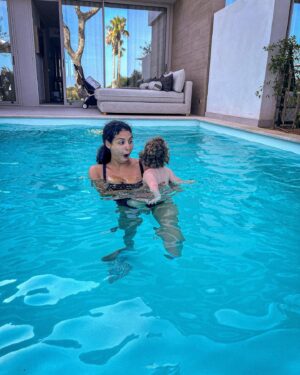Chloé Mortaud Instagram - Drop it while it’s hot
Un mois de Juin incroyable.
En famille ❤️
Départ de Los Angeles pour Mallorca. 
Passage obliger en Ariège avec un petit retour au pays des Miss 👑
Ensuite direction Israël (Jérusalem et Tel Aviv) 

Et maintenant ? Paris ! 

#travel #bucketlist #travelfamily #missfrance #israel #mallorca #ariege