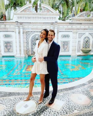 Chloé Mortaud Instagram - 2 ans de mariage aujourd’hui, 4 ans en couple, 2 enfants incroyables. Partners in crime and BFF for life