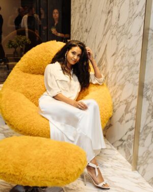 Chloé Mortaud Instagram - About last night ! Thank you for the invite @massbeverly @fendicasa @fendi 

#losangeles #fendi #fendicasa #massbeverly #beverlyhills #model #frenchexpat