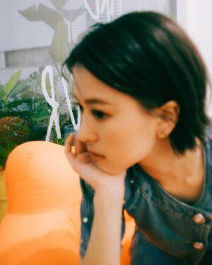 Chloe Xiang Instagram - ∞
從有限裡尋找出無限的可能。
-
Outfit @hm
Hairstyle @paulinehairflux
Makeup @lee_makeupofficial_taiwan
Stylist @kwenkwenyu
Photographer @ililyyy
