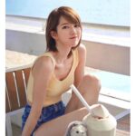 Chloe So Instagram - ☀️🦔