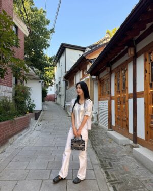 Cho Lee-hyeon Instagram - 여름이야🩵