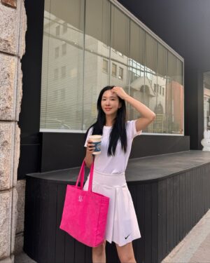 Cho Lee-hyeon Instagram - #광고 
조아!💕

@studioandparc_official #스튜디오앤파르크 #나이키 #나이키골프 #스페지알 #아디다스 #nike #addidas