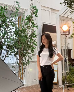 Cho Lee-hyeon Instagram - 오랜만에..🖤
연기자 조승희로 만나요!
#임대아파트 #연극임대아파트 #정현 🫶🏻
#조승희 #조이현