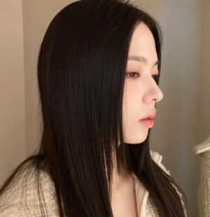 Cho Yu-jung Instagram - 🌼