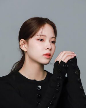 Cho Yu-jung Instagram - @jwidecompany 🩷