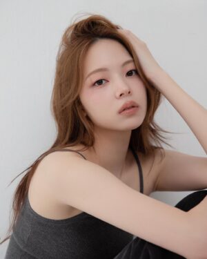 Cho Yu-jung Instagram - 