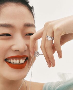 Choi A-ra Instagram - 💍💕
