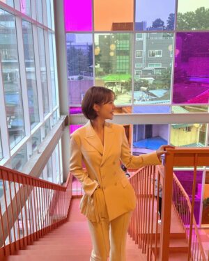 Choi Yoon-young Instagram - 오랜만🌈☁️🧀