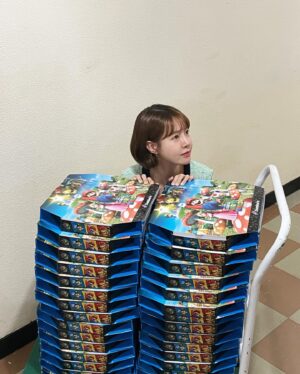 Choi Yoon-young Instagram - 너무 잘 먹었습니당🍕
오랜인연 고마워용🫶🏻