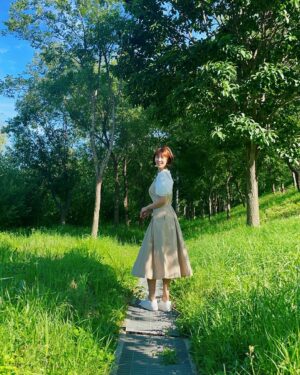 Choi Yoon-young Instagram - 🌳🌿🌱☁️