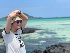 Choi Ji-woo Instagram - 🌊☀️