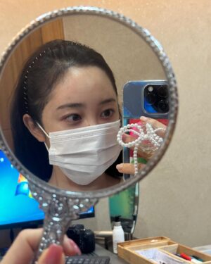 Choi Seol-hwa Instagram - .
이게 뭐라고 삭제 당하뉴..ㅋㅋ
또 삭제 당할까봐 길게는 못쓰고 
병원 문의 다렉주시면 답변 드릴게용😊
정말 정보 공유예요ㅎㅎ 저도 제 돈으로 머리했어용🥹