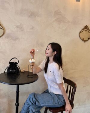 Choi Seol-hwa Instagram - .
어제 너무 맛있었던 광장시장 쪽 로잴라또✨
생긴지 얼마 안된거 같은데 사람들 줄 서서 먹으면 좋게땨..
사장님 커플 완전 친절 그 잡채✨