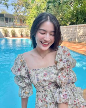 Chollatorn Pratchyaroongroj Instagram - On cloud nine with my Valentine 💖 #YouAreDiamond #PromiseCollection #AnantaJewelry #อนันทา