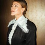 Christa Miller Instagram - Oscar Sunday! Time to party with @vanityfair 🥂 📸 @catielaffoon Makeup @kathyjeung Hair @pamwiggy Styling @janellermiller