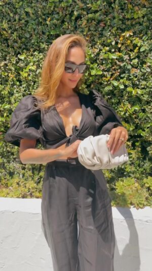 Christel Khalil Instagram - One of my favorite outfits this summer! 

@dissh 

.
.
.
.
.
#ootdfashion #outfitreel #outfitreels #laborday #mondaymood #mondayvibes #outfitoftheday