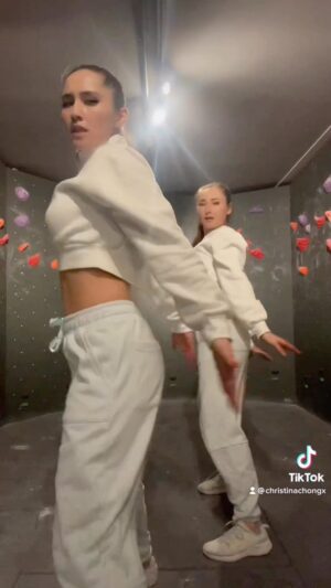 Christina Chong Instagram - Tik Tok Twinning. 

Did you know we can dance like that? 

We were supposed to be bouldering, but what a great way to rest forearms whilst getting in cardio gains 😎🤪

#chilllikethat #chilllikethatchallenge #chilllikethatdance #sundayscaries #dance #tiktokdance #tiktokdancechallenge #tiktokhot #substationbrixton #climbing #bouldering