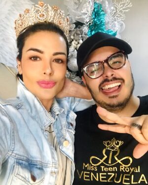 Christina Dieckmann Instagram - Una tarde amena con mi querido amigo @kamellmousalli 🤩 La que es Reina es Reina Forever👑😜 #amazing #amistad #risas #divertido #queen