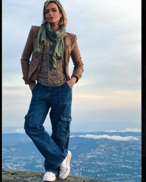 Christina Dieckmann Instagram - Feliz Navidad 🎄Amor❤️y Paz🙏2023🍾🥂#avila ⛰#humboldt 🚠#venezuela🇻🇪 #caracas 🎇