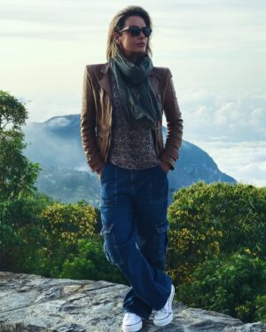 Christina Dieckmann Instagram - Feliz Navidad 🎄Amor❤️y Paz🙏2023🍾🥂#avila ⛰#humboldt 🚠#venezuela🇻🇪 #caracas 🎇