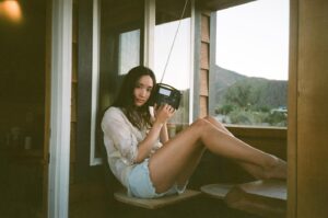 Christina Masterson Instagram - Tune in... turn off... burn out 📻 by @brandonharman