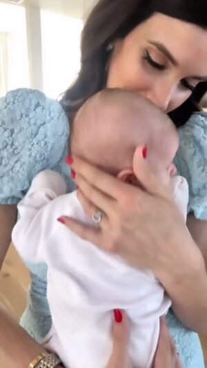 Christina Pascucci Instagram - “You’re doing great, mama.” When I was in the thick of it and got that text, I can’t tell you how much those four words meant to me. Let a mama in your life know you see her. Happy Mother’s Day, mamas. You’re doing great. ❤️ 

Alé, I love you so much my heart could burst. Thank you for choosing me as yours. Loving you is my favorite and most cherished role.

#mothersday #firstmothersday