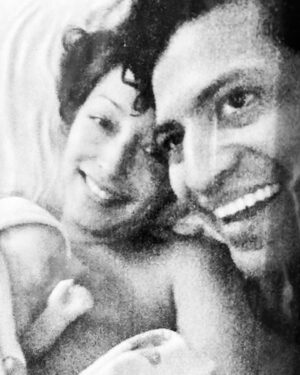 Christina Chang Instagram - Ten Years Ago today 💛💛💛
Deep and wide, to the moon and back. 
#happybirthday #doubledigits
