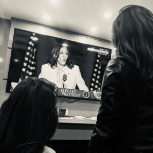 Christina Chang Instagram - This moment. 🤎 

No matter who you support, please take this moment to acknowledge the stride made here. For women, Indian Americans and African Americans. My daughter now has another role model.  A woman, of color, voted into the office of Vice President. The audacity. The Hope. 
Congratulations @kamalaharris for breaking the barrier, you are the first and won’t be the last. 💪🏽🇺🇸
•
•
•
#congratulations #girls #browngirls #southeastasian #firstfemalevicepresident #madamvicepresident #inspiration