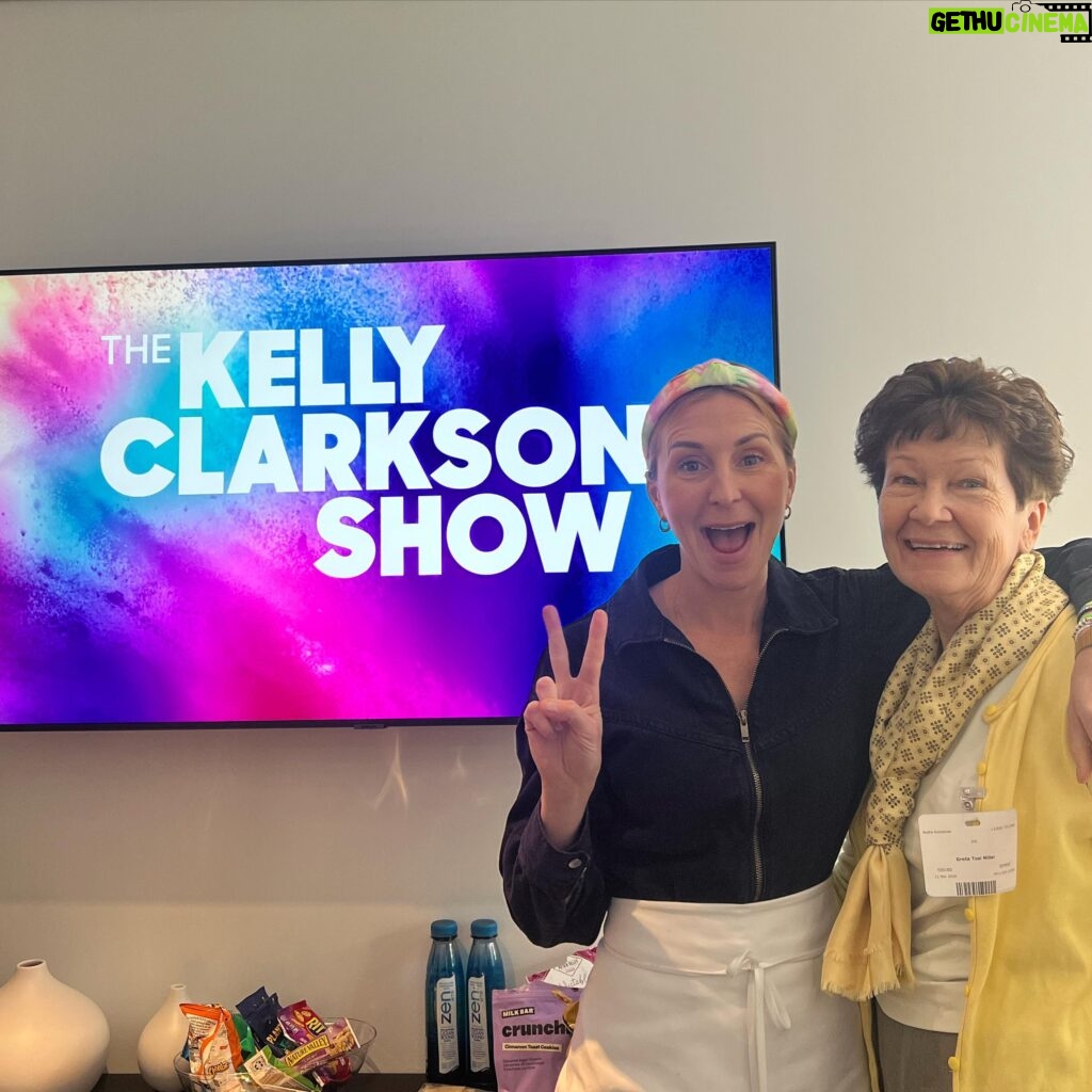 Christina Tosi Instagram - Bring your GG to work day! Hanging with @kellyclarksonshow - tune in!!