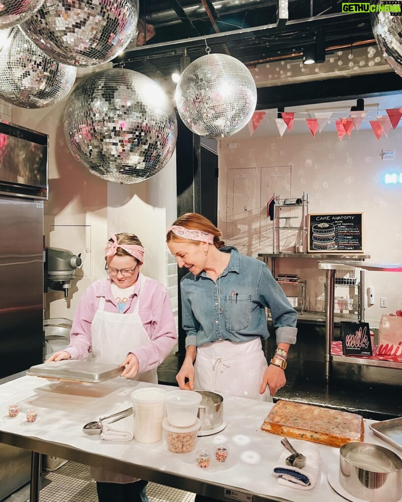 Christina Tosi Instagram - Thank you @makeawishamerica for making my dreams come true!😊It was an amazing experience to meet and bake with @christinatosi at @milkbarstore and explore NYC!!🏙️🧁This was an experience of a lifetime and I still can’t believe it happened! FIY, Christina is an absolutely amazing person!❤️❤️