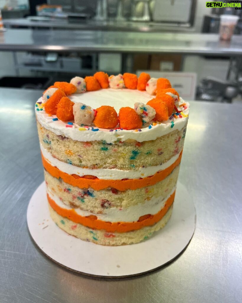 Christina Tosi Instagram - Long time listener, first time caller. Helping @cheetos celebrate their 75th bday with this cake straight from my l dessert secret dreams ( 🤫 dunking Cheetos into a tub of vanilla frosting is THE move). Snag yours at milkbarstore.com or in our NYC and LA bakeries - trust me it’s 🔥