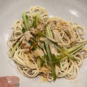 Christine Ko Instagram - I have a personal goal of learning how to cook all my fav dishes from childhood 🧡 Here’s what’s made the list so far:

- sheng jian bao (have yet to learn how to wrap them as beautifully as my mom’s that I’m holding) 
- braised pork shank 
- cold sesame noodles 
- hot and sour soup 
- stewed duck & mustard greens 
- the OG beef noodle soup 

Anyone wanna come over for din? 🙋🏻‍♀️