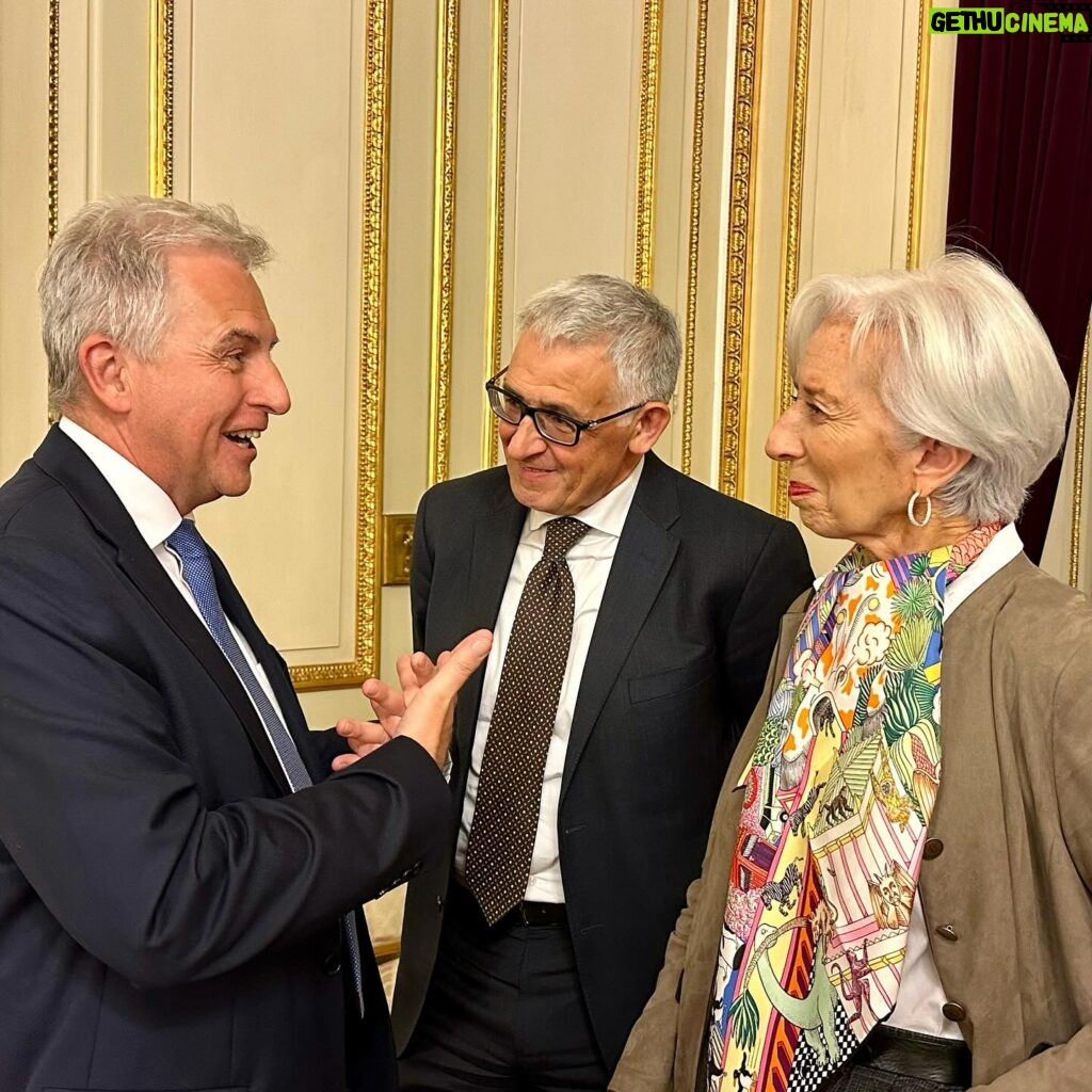 Christine Lagarde Instagram - 🇧🇪🇪🇺 To mark the Belgian Presidency of the Council of the EU, a special €2 commemorative coin has been produced. I was delighted to join Belgium’s Finance Minister Vincent Van Peteghem and other colleagues yesterday evening to mark the launch of the coin. Two million of these coins will shortly enter circulation. Did you know that each country that uses the euro as its official currency may issue two commemorative coins per year?